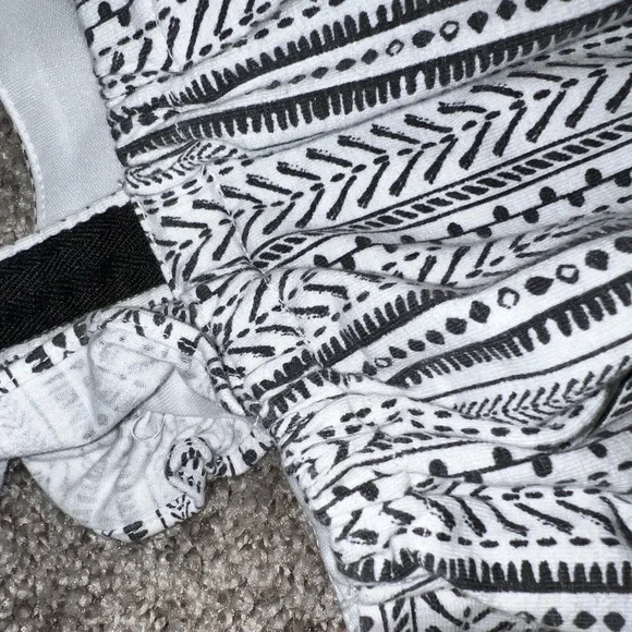 Bonnie Jean size 6 two piece ruffle/tassel outfit black & white - Picture 7 of 7